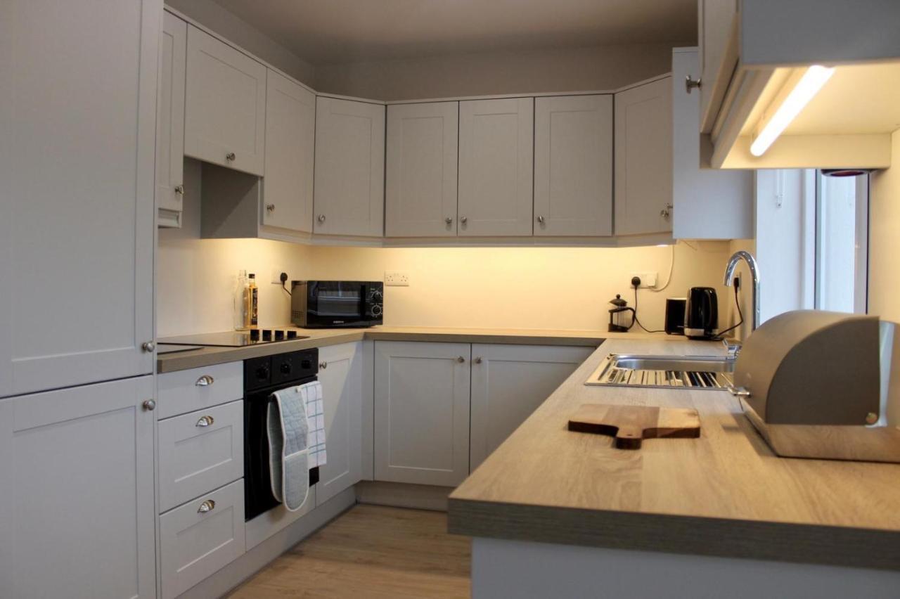 Bunratty West Townhouse Villa ภายนอก รูปภาพ