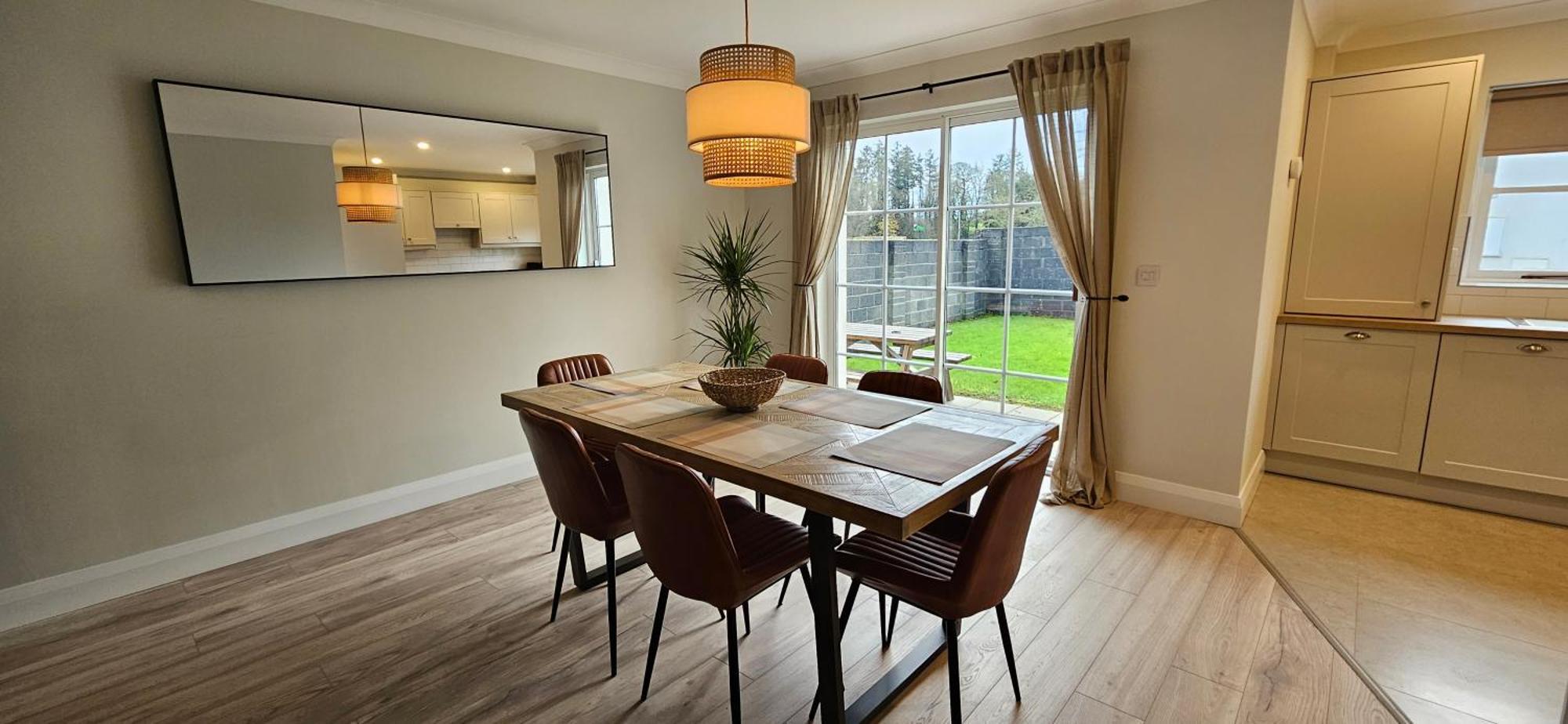 Bunratty West Townhouse Villa ภายนอก รูปภาพ