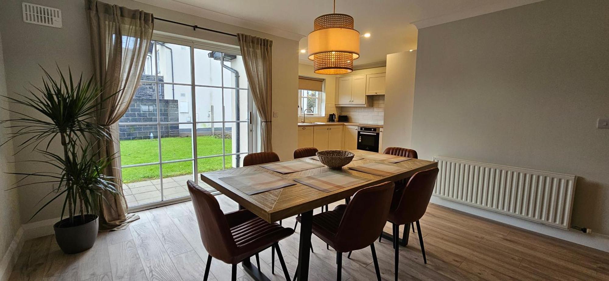 Bunratty West Townhouse Villa ภายนอก รูปภาพ
